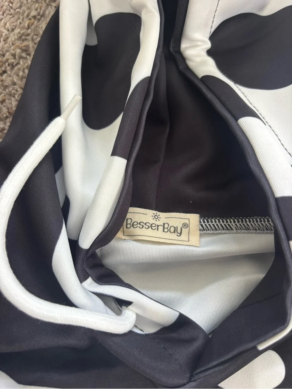 BesserBay Boys Skeleton Hoodie & Jogger Set + Glow Bag L 10 NWOT